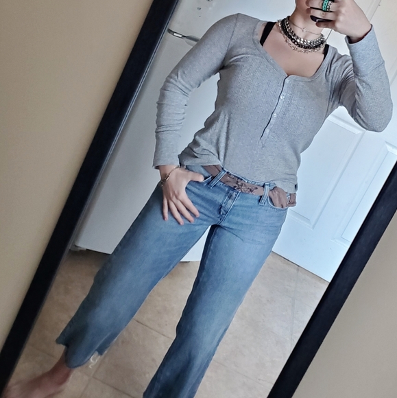 Victoria's Secret Heather Grey Metallic Knit Long-sleeve Layering Henley Top - Picture 3 of 13